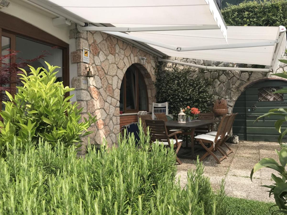 Residence La Mignon Oleandri Torri Del Benaco Luaran gambar