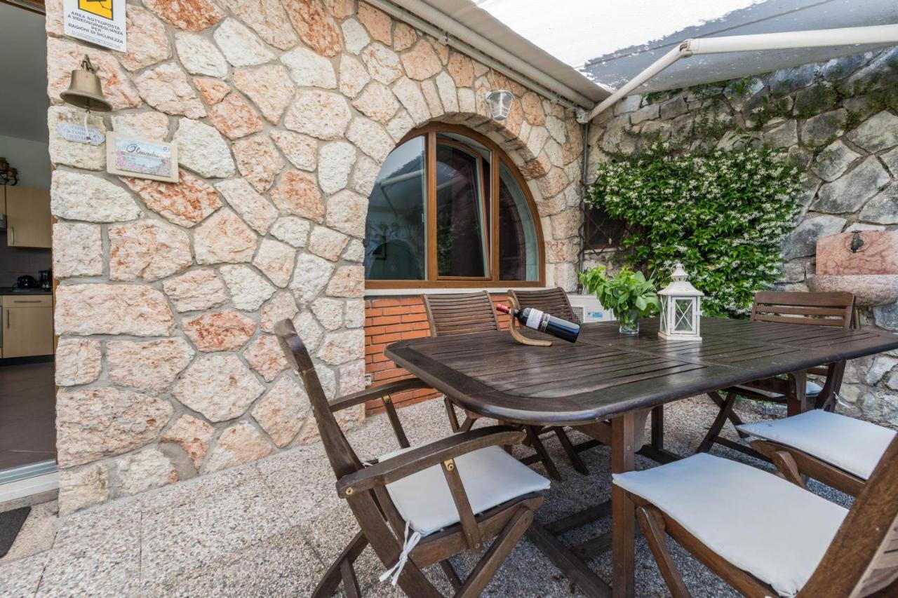 Residence La Mignon Oleandri Torri Del Benaco Luaran gambar